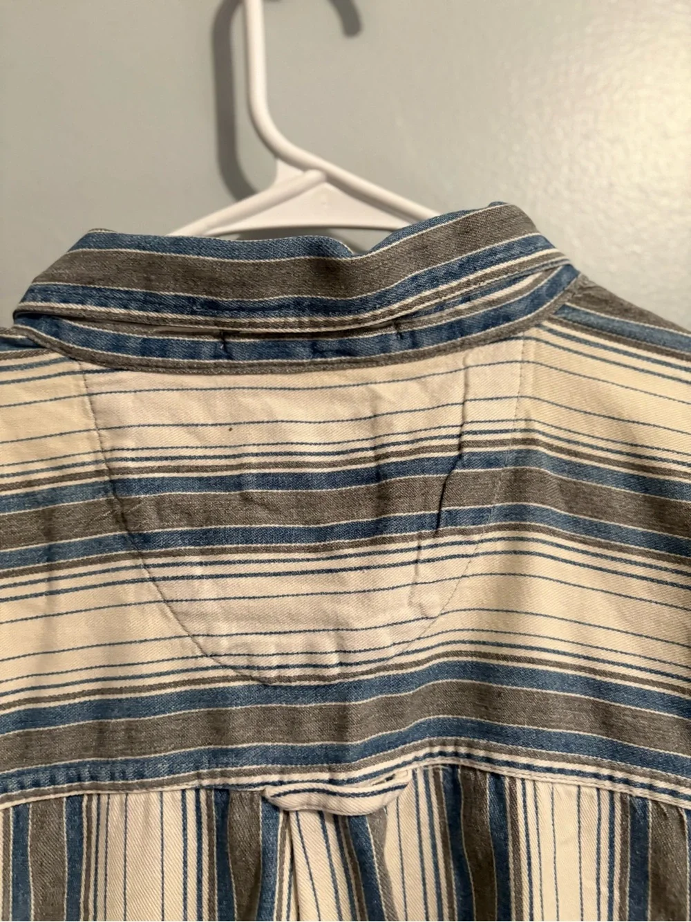 Vintage Coliseum Men's XL Short-Sleeve Button-Up Stripe Shirt Blue White Gray - Picture 12 of 16